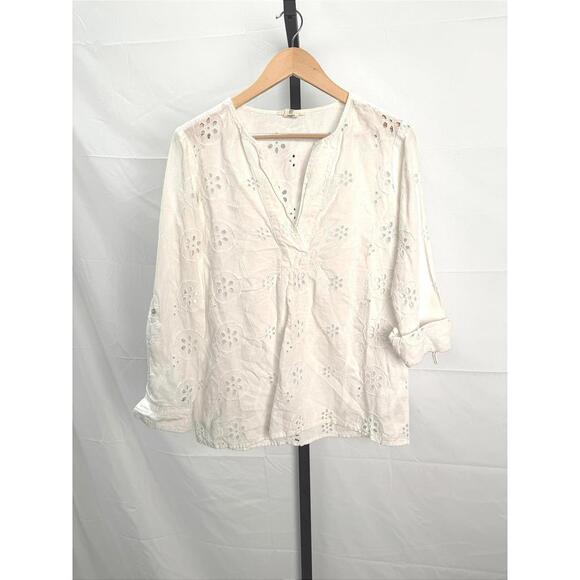 Christian Siriano Tops - White Eyelet Long Sleeve Blouse Christian Siriano Size Small